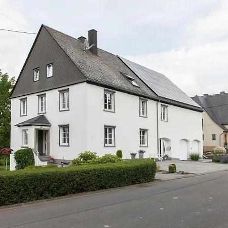 Morscheid-riedenburg Stay, Cleaning Included * Hoxel